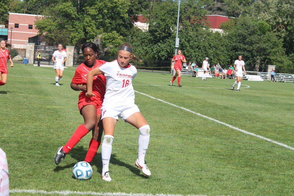 Women's soccer wins 17th straight home game
