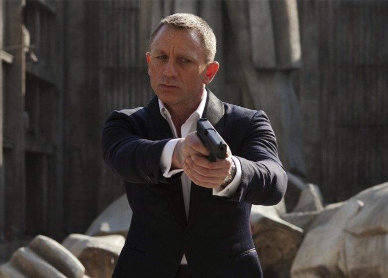 'Spectre' proves to be a suiting sendoff for Daniel Craig