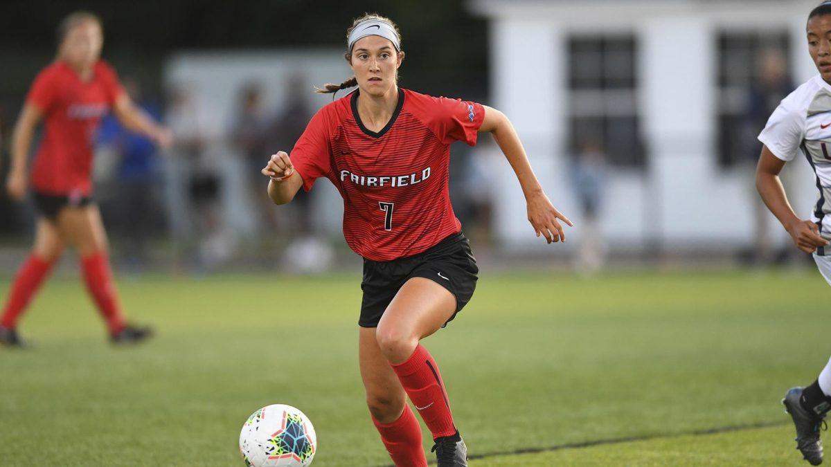 Women's Soccer Splits Week 1-1, (L 0-3, W 2-1)