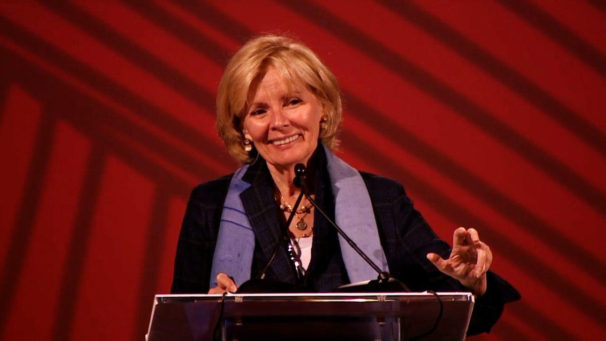 Peggy Noonan Dazzles at Open  Visions Forum