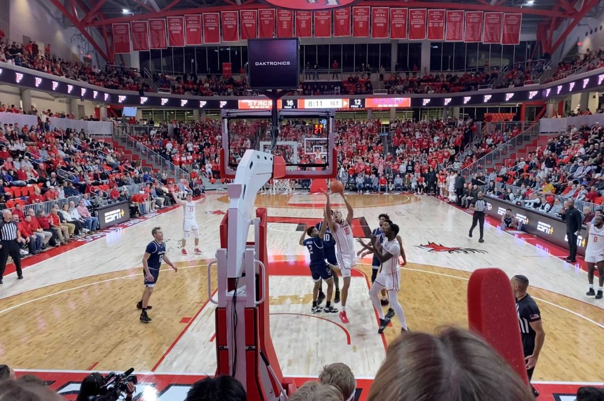 Stags Win Against St. Peter's in Debut Game in Arena