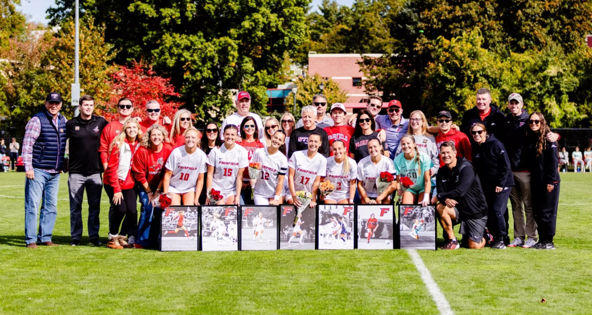Stags Soar Past Manhattan on Senior Day, Clinch MAAC Playoff Spot