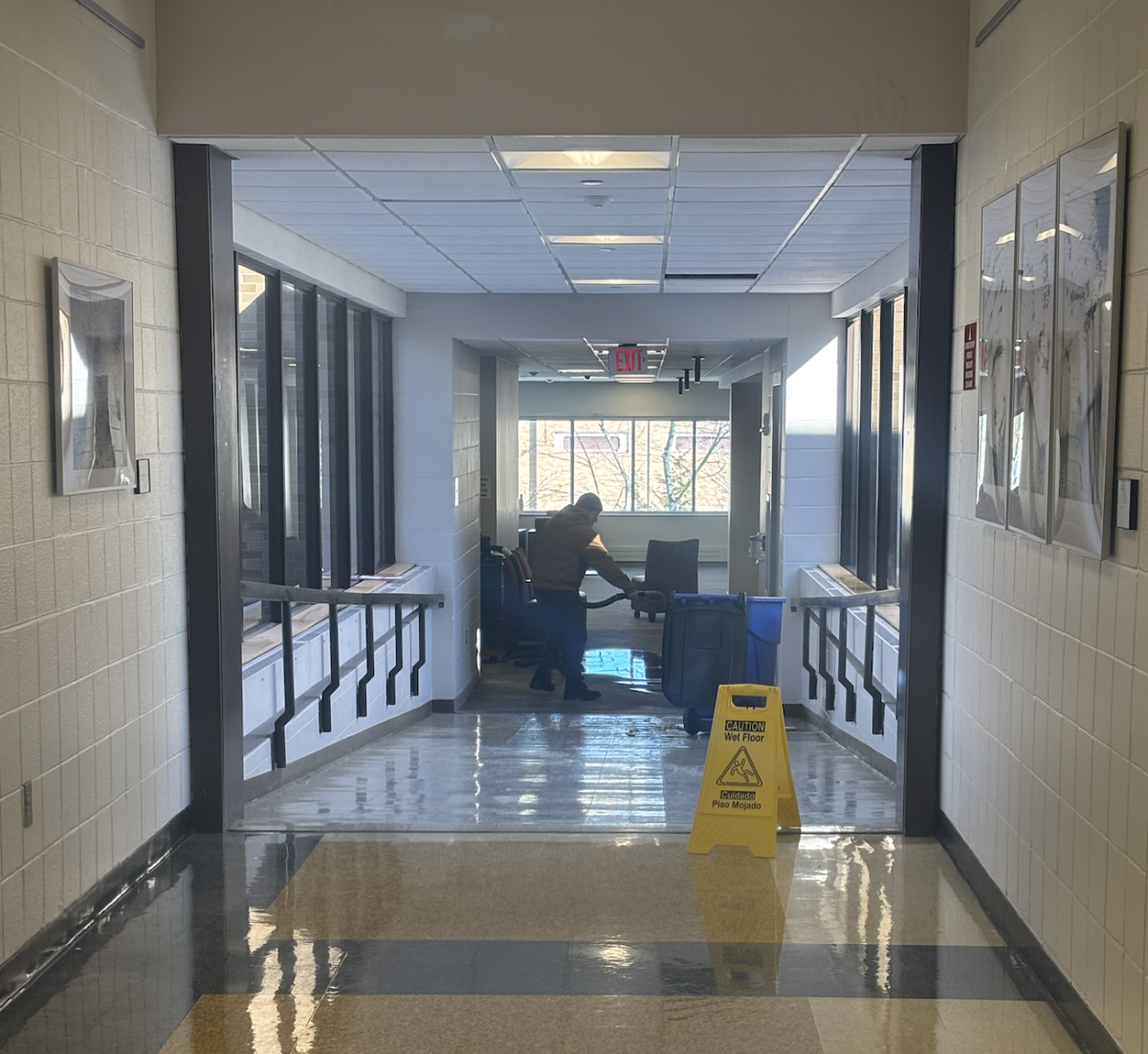 Pipe Bursts on Skybridge from Egan to Bannow