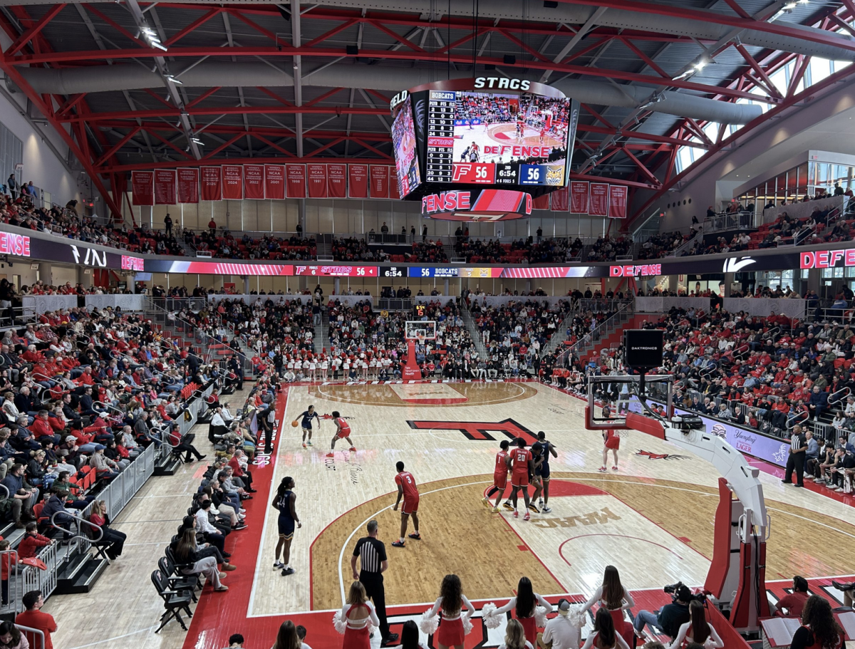 Stags Fall to Quinnipiac in Second-Half Downer