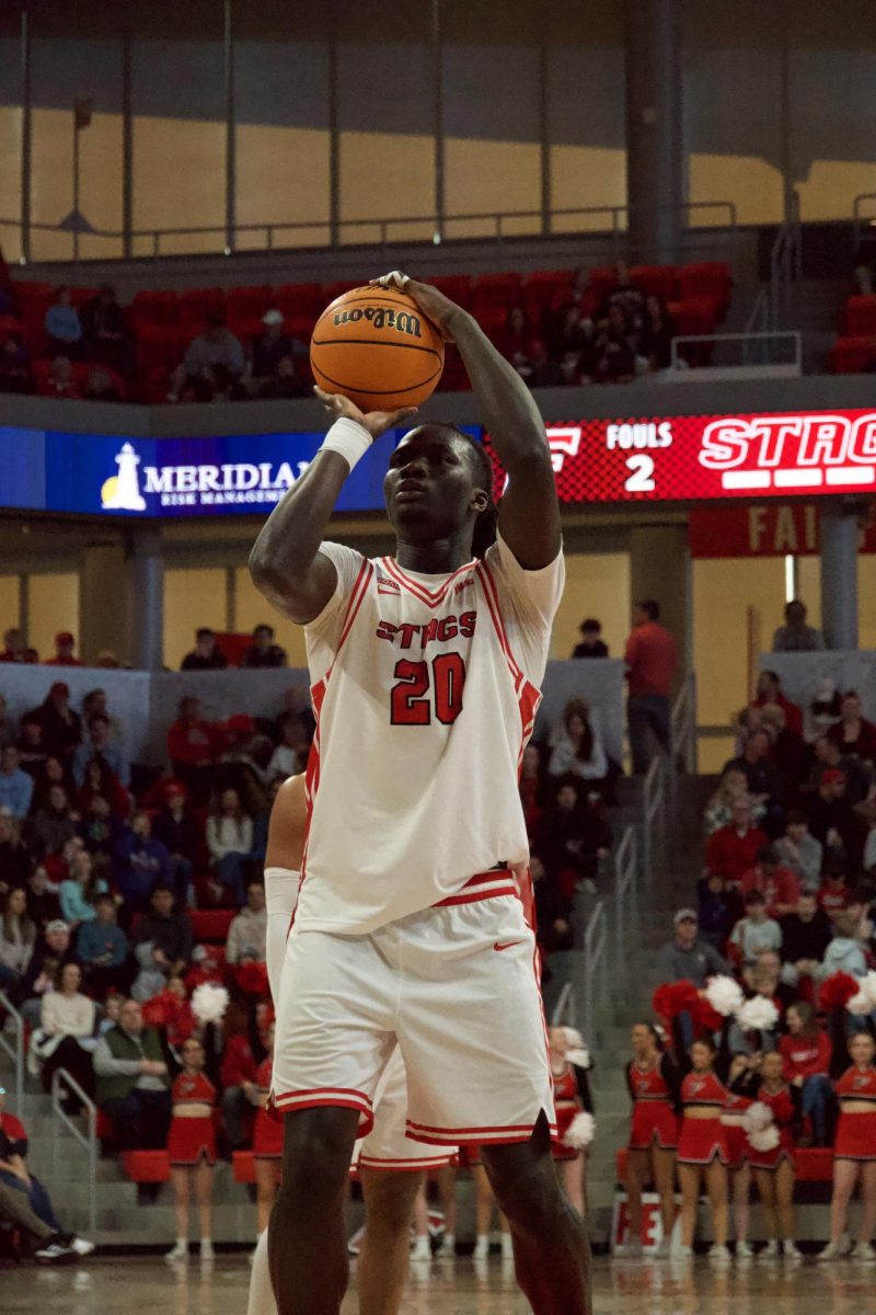 Benjamin’s First Half Heroics Spark Riveting Upset Win Over Saint Peter’s