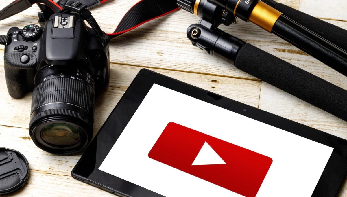Equipment used to film and produce a Youtube video. It seems a lot of people are opting for shorter, quicker digital content nowadays. (Photo/Backstage)